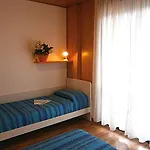 Quadrangolo Feriehus Bibione